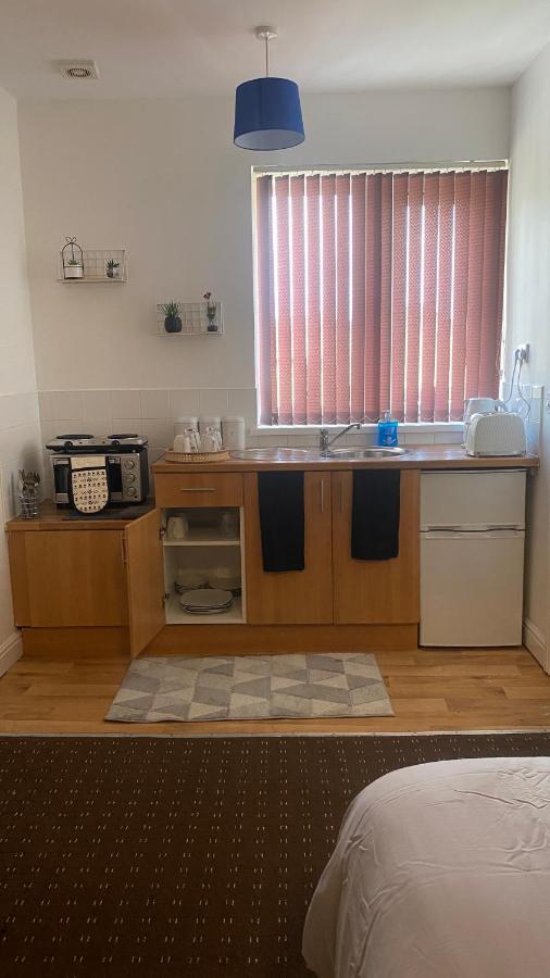 Bv Comfy Studio At Deighton Huddersfield Exterior photo